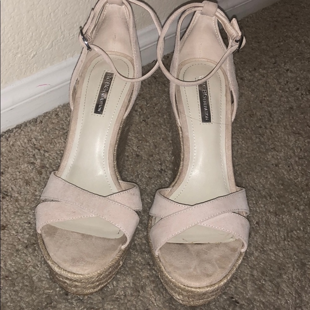 BCBGeneration beige wedges